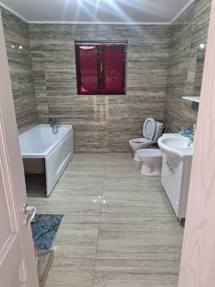 Casă cu 3 camere cu Teren 384 Mp în Central