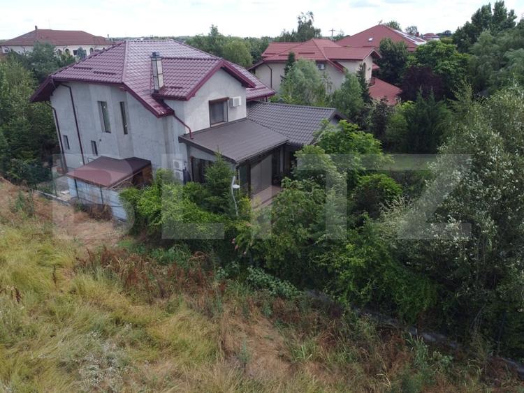 Casă individuală cu 6 camere cu Teren 1170 Mp în Exterior Sud