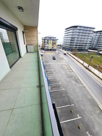 Apartament cu 3 camere decomandat, mobilat în Exterior Nord