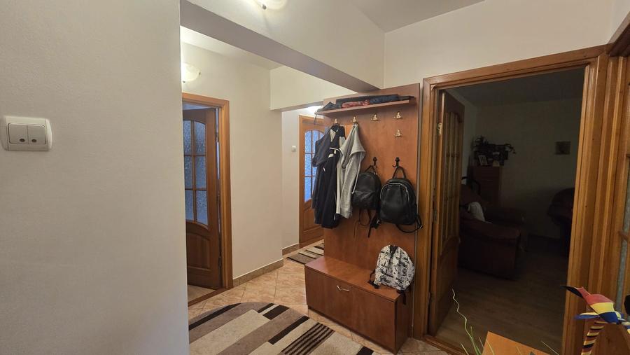 Apartament 3 camere, Oltenita, parter, curte, boxa - 3