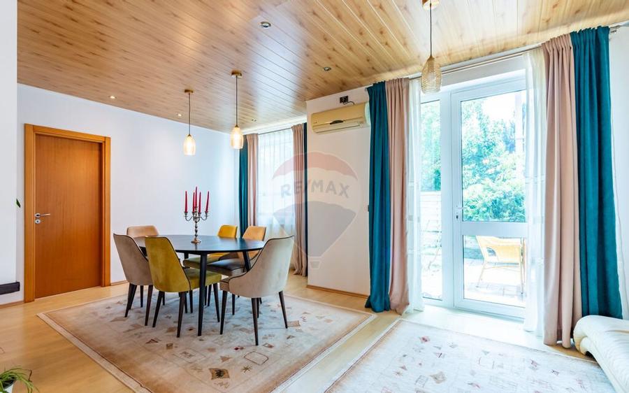 Casa / Vila in Corbeanca, langa lac, zona exclusivista - 36