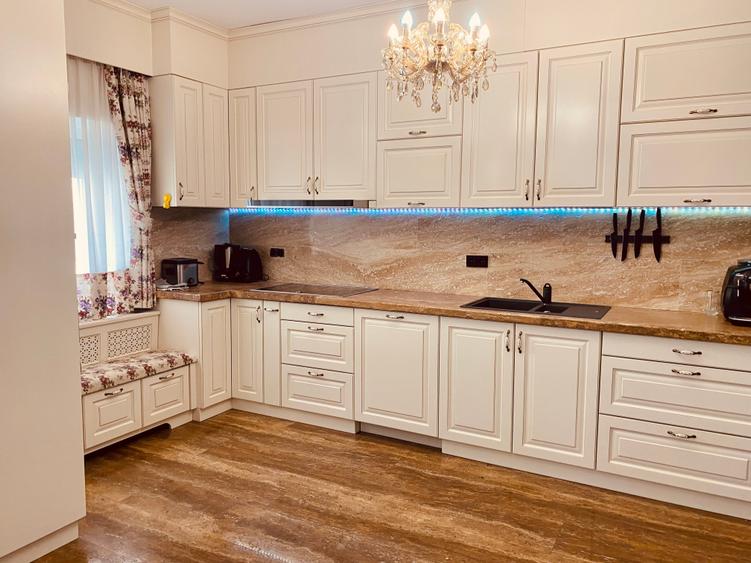 |Vila Individuala Deosebita|9 Camere|Se vinde la cheie| - 1