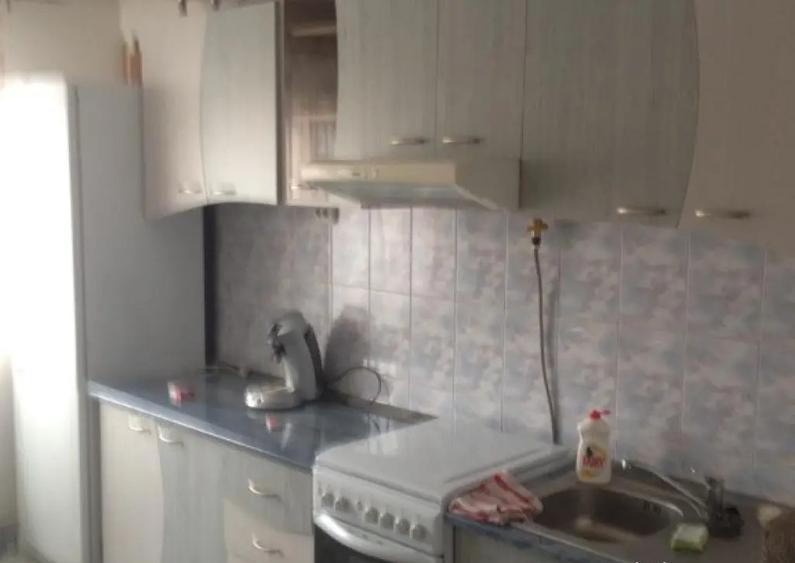 Republicii, zona buna, 2 camere, decom., etaj 3 - 5