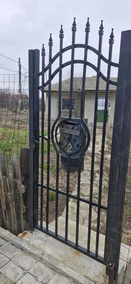 Casa batraneasca de vanzare in Tuzla - 2