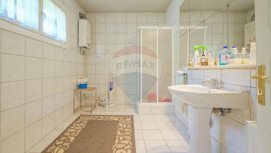 Vanzare două vile, cu potential investitional în Brașov, cartier Șchei - 11