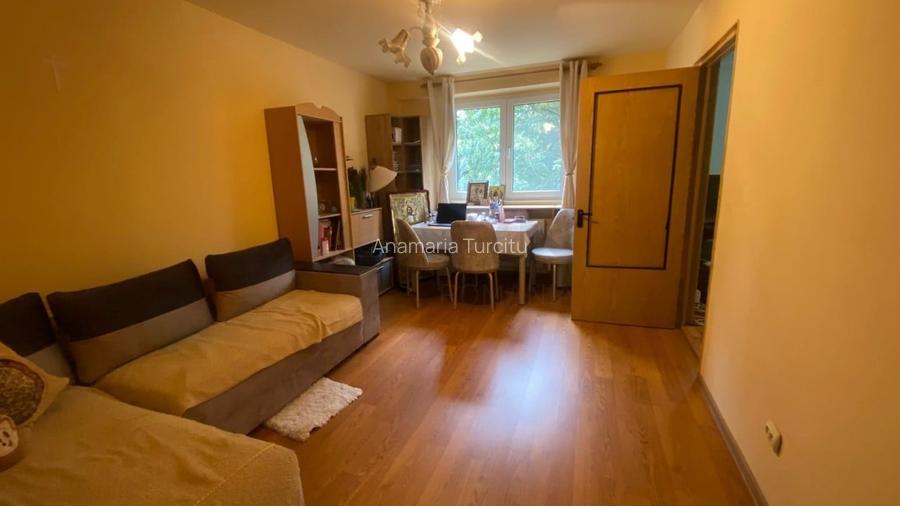 REA1022884 Apartament 4 camere I Tei.