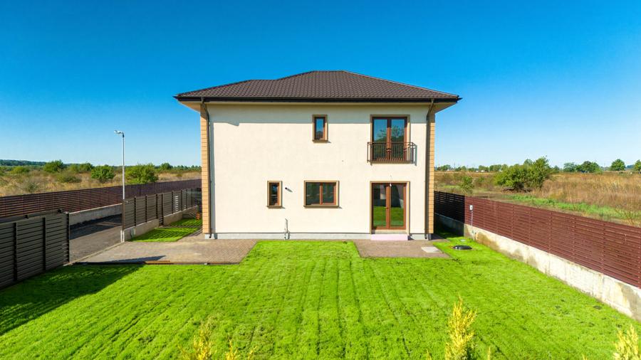 Proiect Aleea cu Tei, ultima unitate, curte amenajata - 2