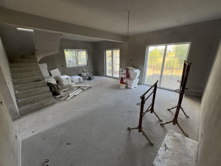 1/2 Duplex, 5 camere, 2 bai, camera tehnica, 119mp, 300mpT , Giarmata! - 7