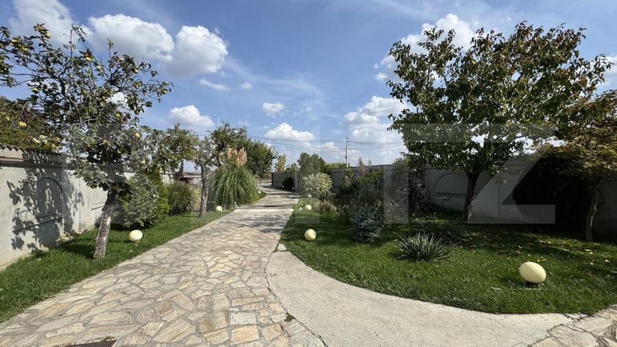 Vila de 469 mp utili, teren 1.200 mp cu garaj si piscina, Centura de Nord - 15