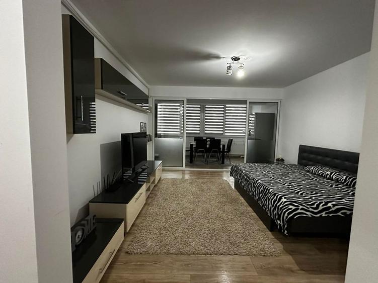 Inchiriez garsoniera - 1