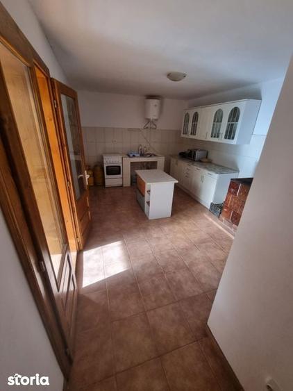 Cabana de vanzare, complet mobilata, ideala pentru relaxare sau invest - 5