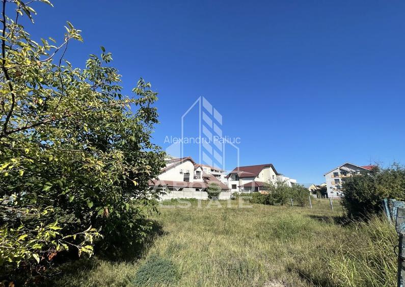 Teren intravilan, 647 mp, front 29 ml, Zona Girocului