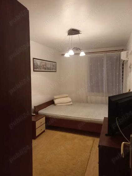 Inchiriez apartament 3 camere - 1