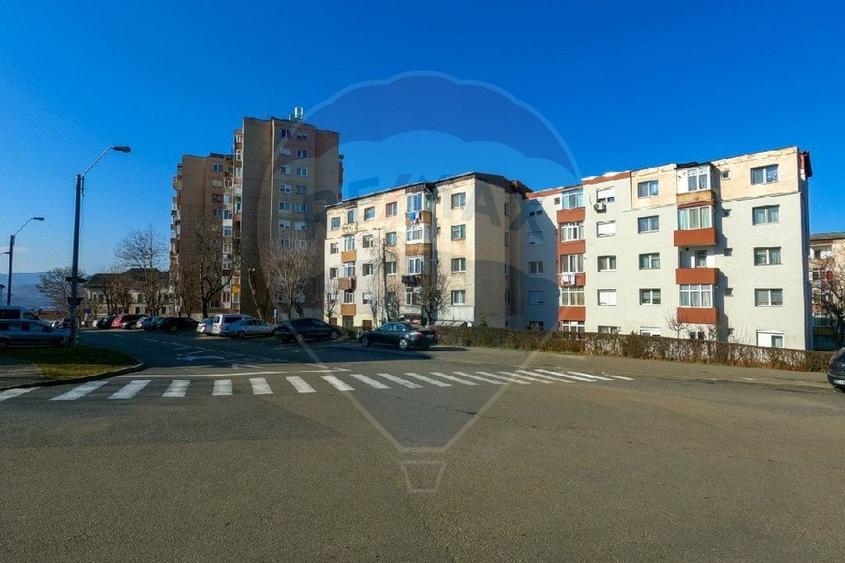 Apartament 2 camere de vanzare, Hunedoara - 1