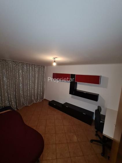 Apartament cu 2 camere decomandat în Drumul Taberei