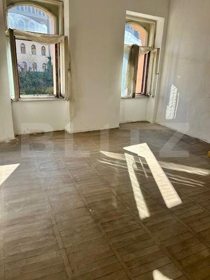 Apartament 3 camere, 100 mp, cladire istorica  zona centrala - 2