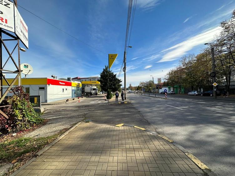 Platforma de la 1000mp la 8900mp, cladiri, Petrom Botosani - 2