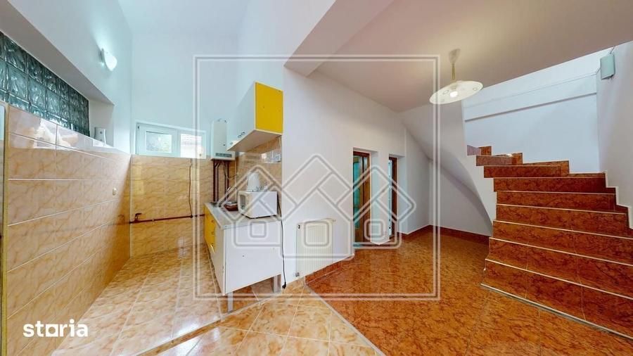 Casa individuala - 5 camere, 184 mp, acces auto - Dumbravii - 3
