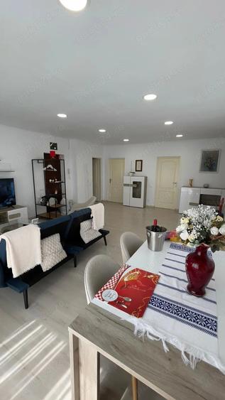 PENTHOUSE 80 m2 + 40 m2 terase 3 camere 2 bai parcare x 2 - 7