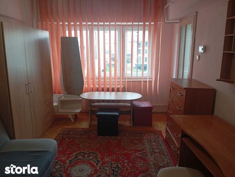 Inchiriez garsoniera pe Marasesti cu centrala proprie - 1