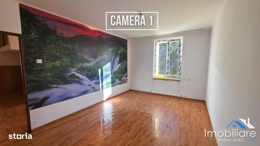 Apartament 2 camere decomandate Uricani, str. 1 Mai - 4