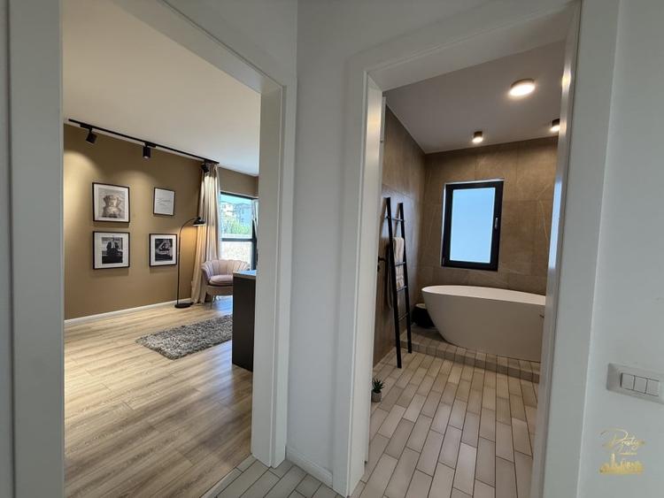 Casa de lux cu 4 camere si piscina de vanzare in Dezmir - Cluj - 10