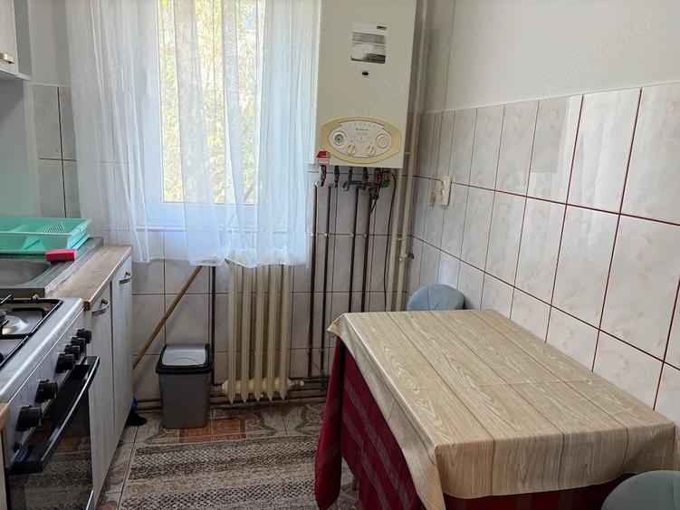 Apartament cu 2 camere semidecomandat în Zimbru
