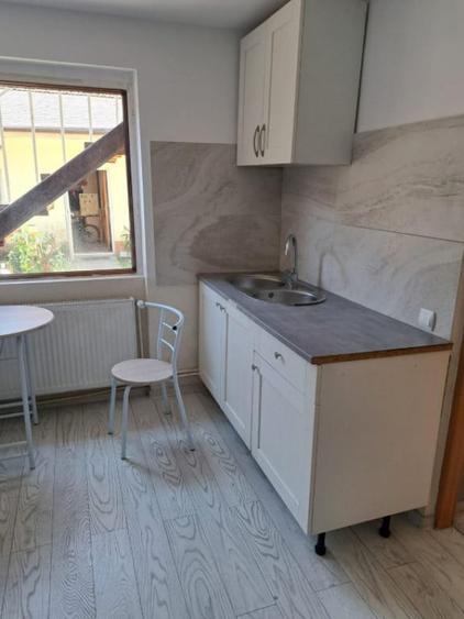 Apartament cu o camera la casa central in codlea - 1