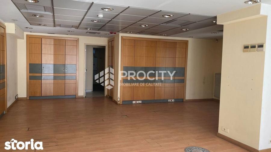 Bulevardul Independentei spatiu comercial in suprafata de 522 mp . - 4
