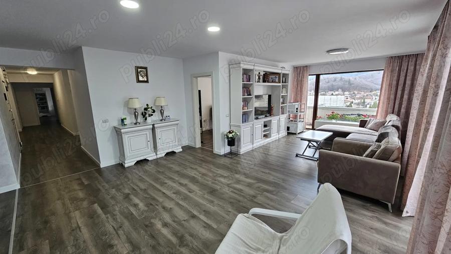 Mega Penthouse 178mp cu priveliste fantastica - 2
