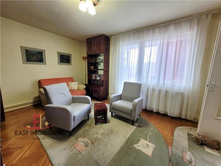 Apartament 4 camere , Str.Parangului , Zona Linistita , 80mp - 5