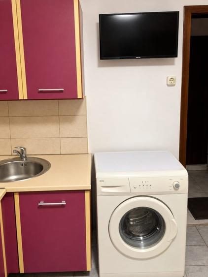 Apartament cu 2 camere decomandat în Lenin