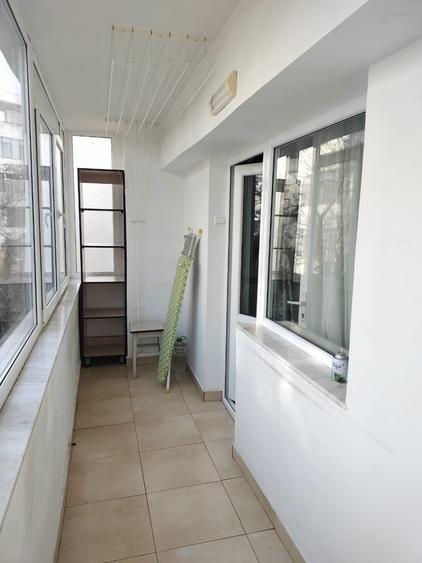 Apartament cu 3 camere de închiriat , zona Centru-Bd. Tomis - 9