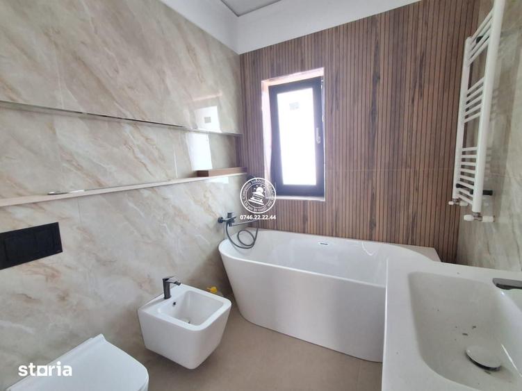 Casă cu 4 camere cu Teren 450 Mp în Rediu