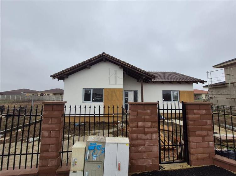 Casa Individuala in Mosnita Noua - Teren Generos 635 mp - la alb - 1