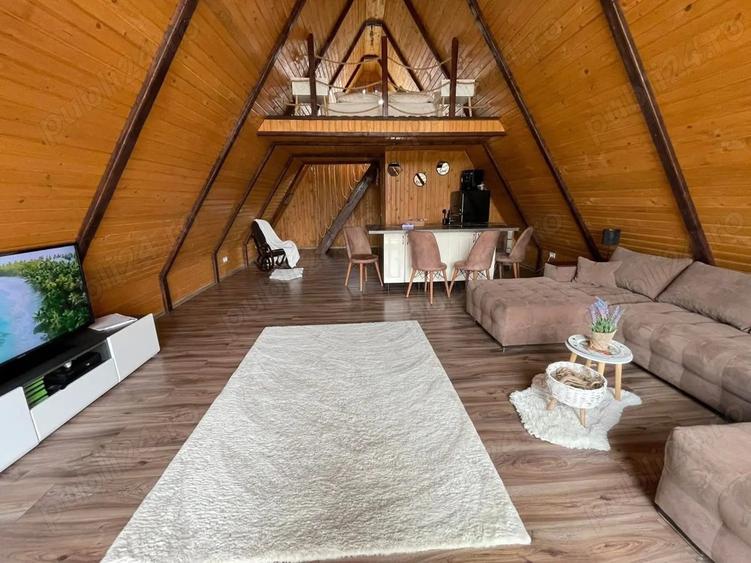 Casa A-Frame, de locuit sau afacere la cheie, teren 7000 mp, 3 stele autorizata - 2