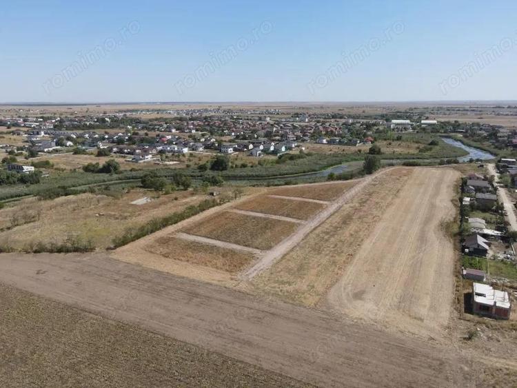 Teren Intravilan In Rate Com Berceni | superb, langa lac | #MG15 - 1