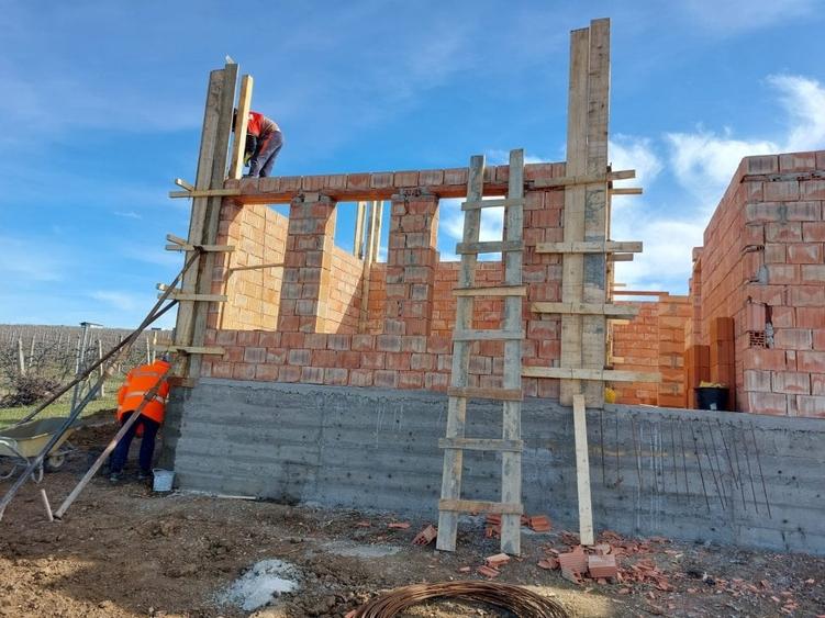 3 camere, 90 mp, de vanzare casa in zona Bucium, Visani, Cod 151018 - 1