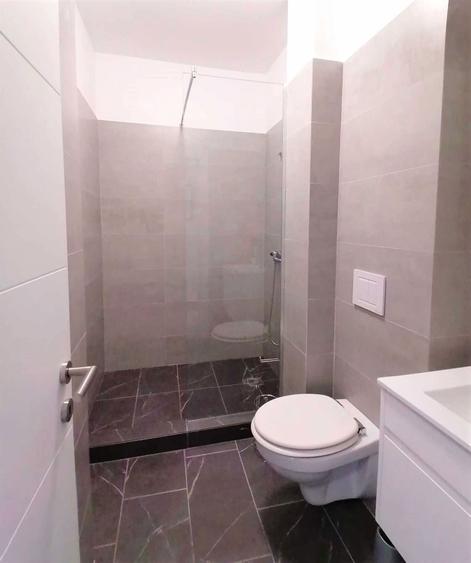 Proprietar, inchiriez garsoniera, zona Coresi, cu parcare - 5