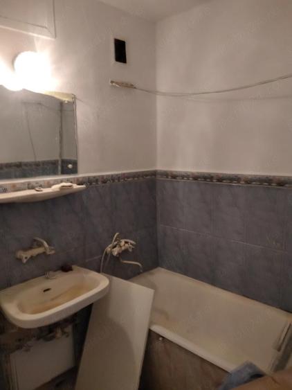 Vand Garsoniera in Ploiesti Democratiei - 8