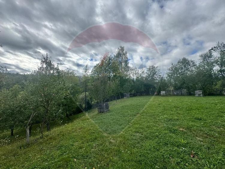 O oportunitate unica in inima naturii -- 6.605 mp in Candesti - 7