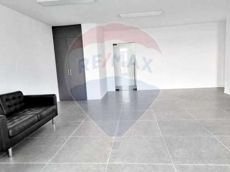 Spatiu de birouri  53 mp Arad Plaza de inchiriat- etaj 5 - 6