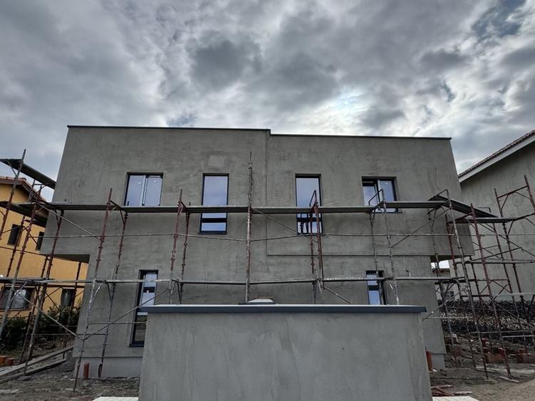 Sacalaz, 1/2 Duplex P+E, 4 Camere,2 Bai,Proiect Modern - 5