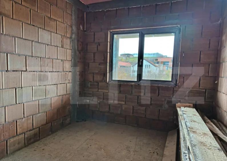 Casa cu 3 dormitoare ?i garaj in suprafa?a de 180 mp - 6