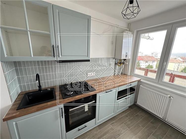 Apartament in Sibiu - 3 camere, decomandat, etaj intermediar