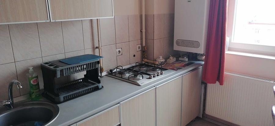 Apartament cu 2 camere semidecomandat în Confecții