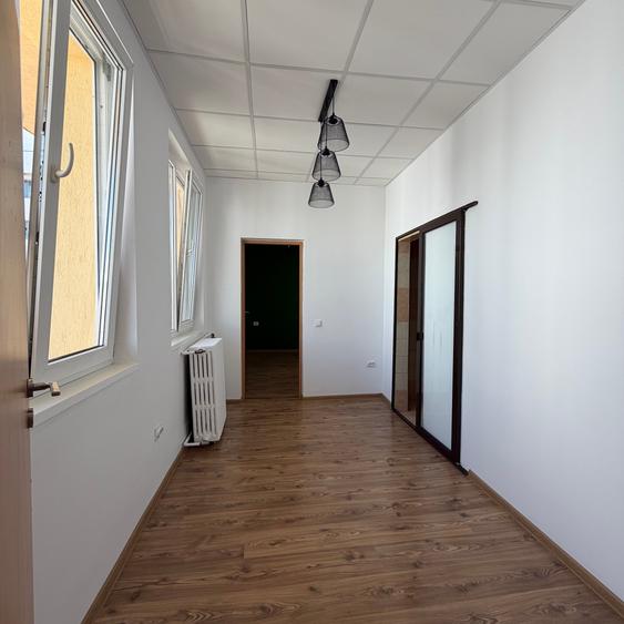 Apartament cu 2 camere semidecomandat în Calea Victoriei