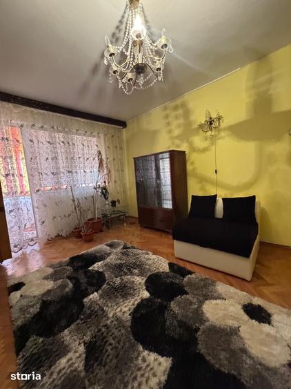 Apartament cu 2 camere decomandat în Central