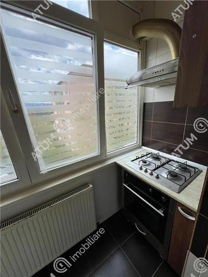 Apartament cu 3 camere decomandat, mobilat în Mihai Viteazul