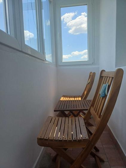 Apartament cu 2 camere semidecomandat în Berceni